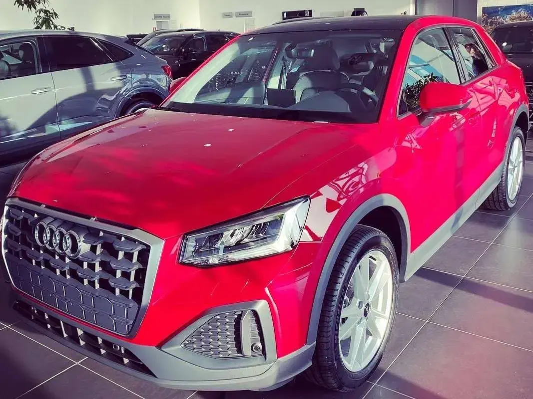 Usata Audi Q2 Admired 116 CV (85 kW) 2022 Rosso SUV