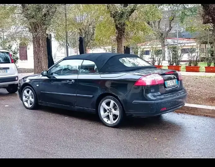 Usata Saab 9-3 Vector 150 CV (110 kW) 2007 Nero Cabrio