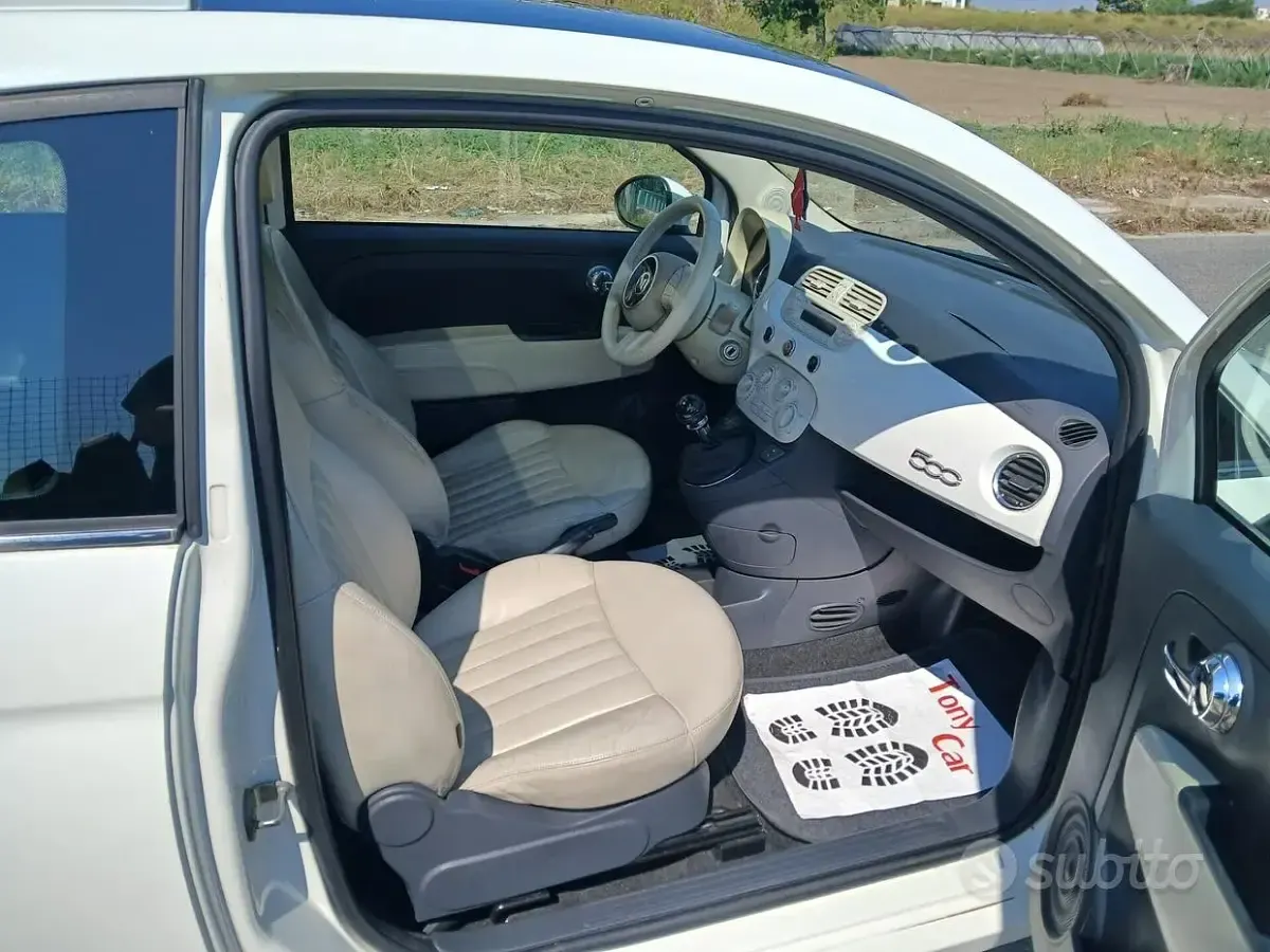 Usata Fiat 500 Lounge 100 CV (73 kW) 2009 Bianco Cabrio