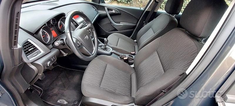 Usata Opel Astra Sport 80 CV (58 kW) 2014 Station wagon