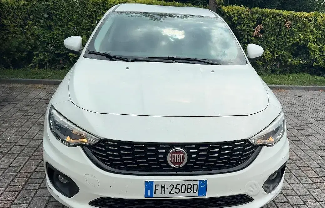 Usata Fiat Tipo 95 CV (69 kW) 2017 Bianco Berlina