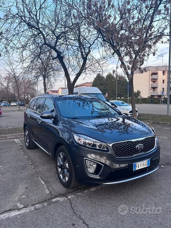 Usata Kia Sorento 200 CV (147 kW) 2015 Grigio SUV