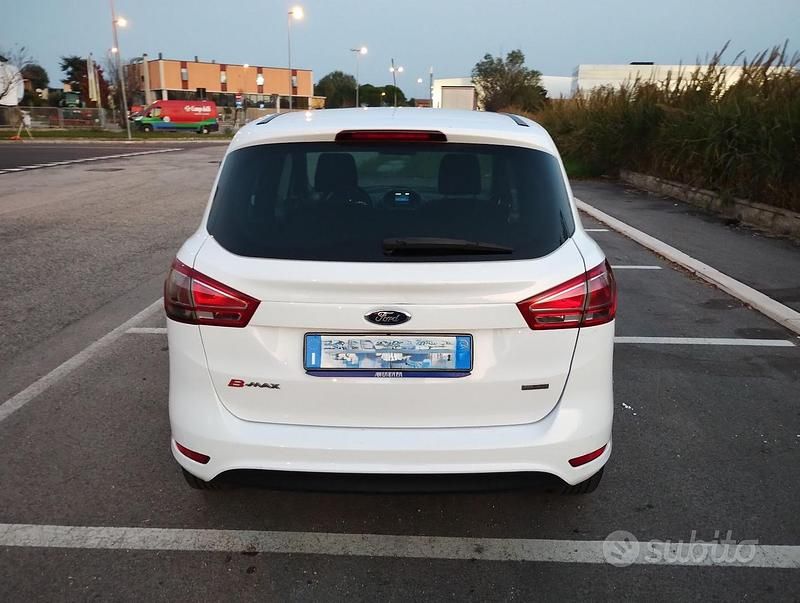 Usata Ford B-MAX Titanium 100 CV (73 kW) 2012 Bianco Monovolume