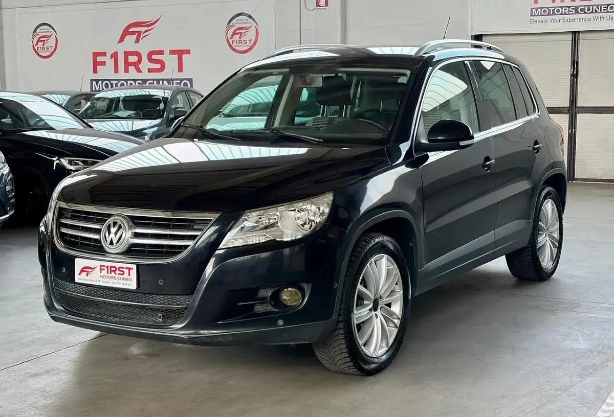Usata VW Tiguan Sportline 170 CV (125 kW) 2010 Nero SUV