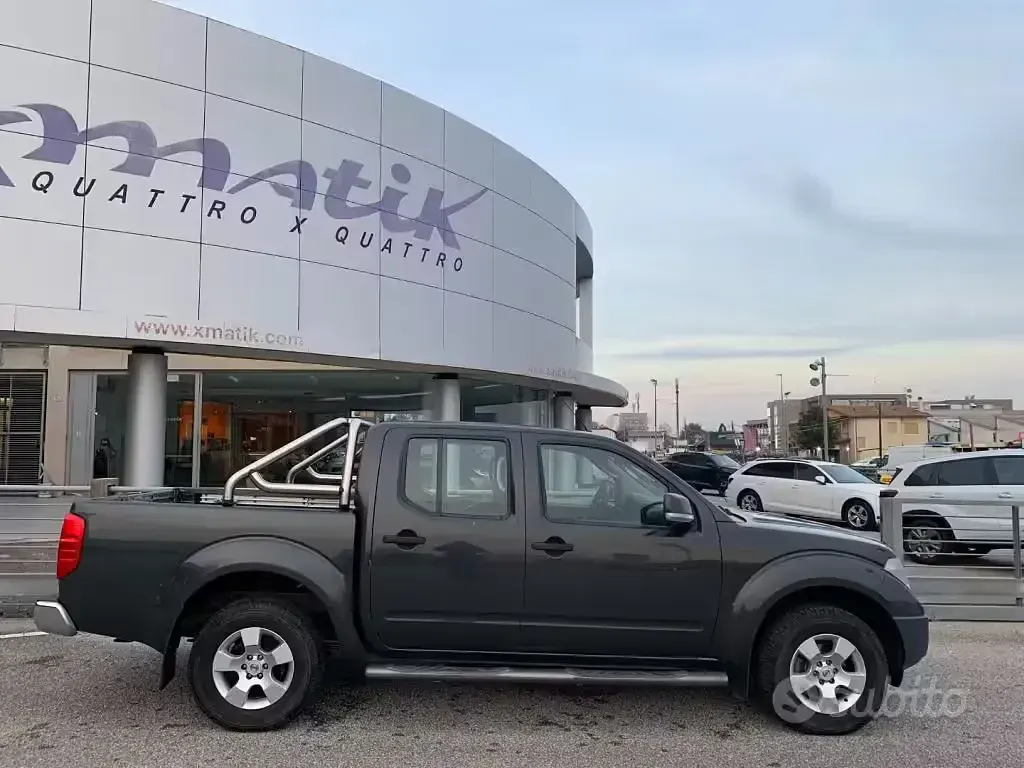 Usata Nissan Navara 171 CV (125 kW) 2007 Antracite metallizzato Pick-up