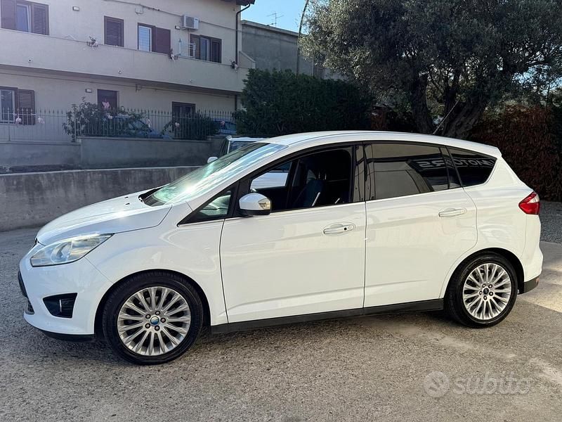 Usata Ford C-MAX Titanium 115 CV (84 kW) 2012 Bianco Monovolume