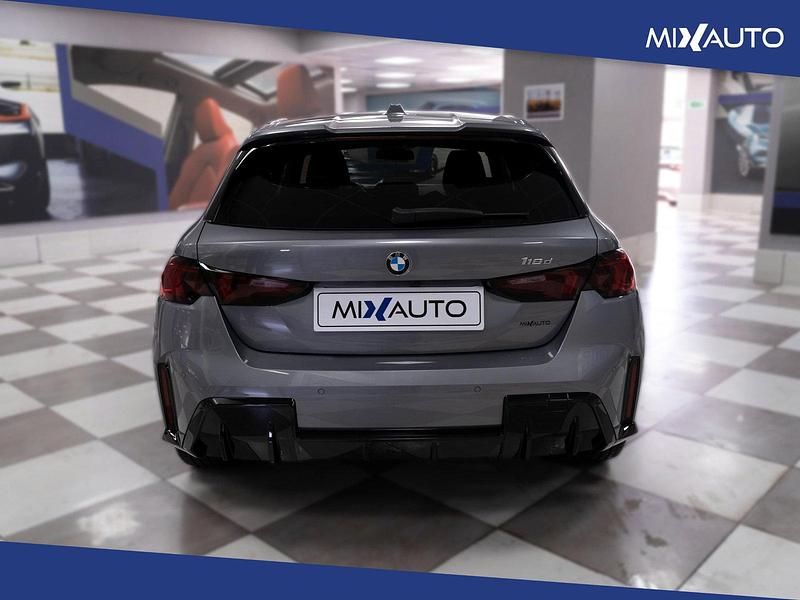 Usado BMW 118 M Sport 150 CV (110 kW) 2025 Gris Utilitario