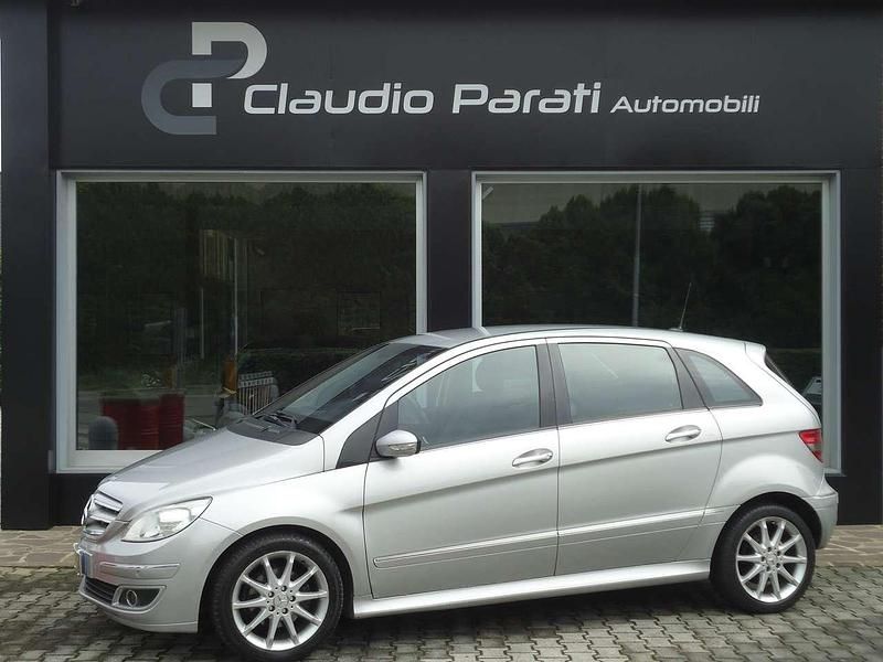 Argento Usata 2005 Mercedes B180 Monovolume | 2900 € (Buon prezzo) - Immagine 1/4