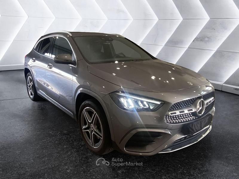 Usata Mercedes GLA250 Advanced Plus 218 CV (160 kW) 2025 Grigio SUV