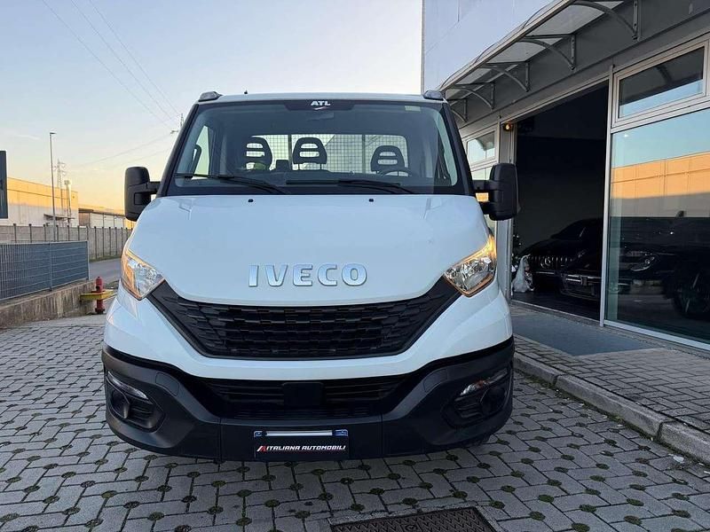Usata Iveco 35.12 111 CV (81 kW) 2021 Bianco Furgone