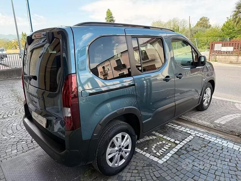 Gebraucht Peugeot Rifter 102 PS (75 kW) 2025 Blau Van / Kleinbus