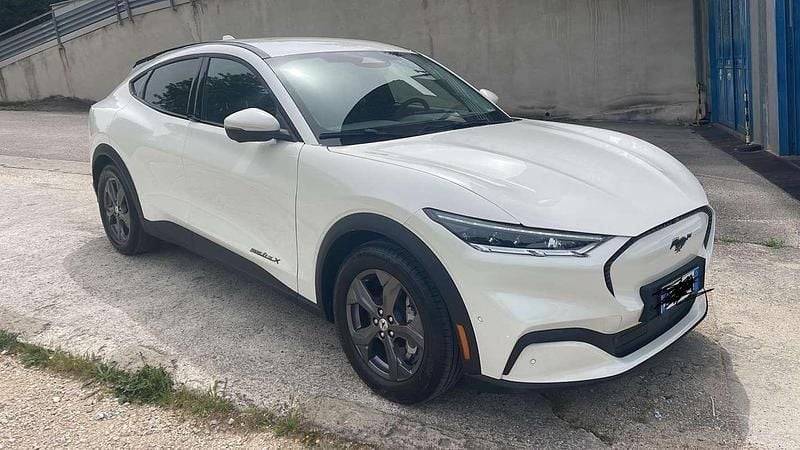 Usata Ford Mustang Mach-E Extended Range 216 kW (294 CV) 2023 Bianco SUV