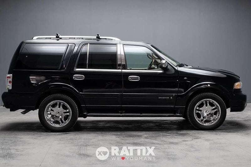 Usata Lincoln Navigator 305 CV (224 kW) 2000 Nero SUV