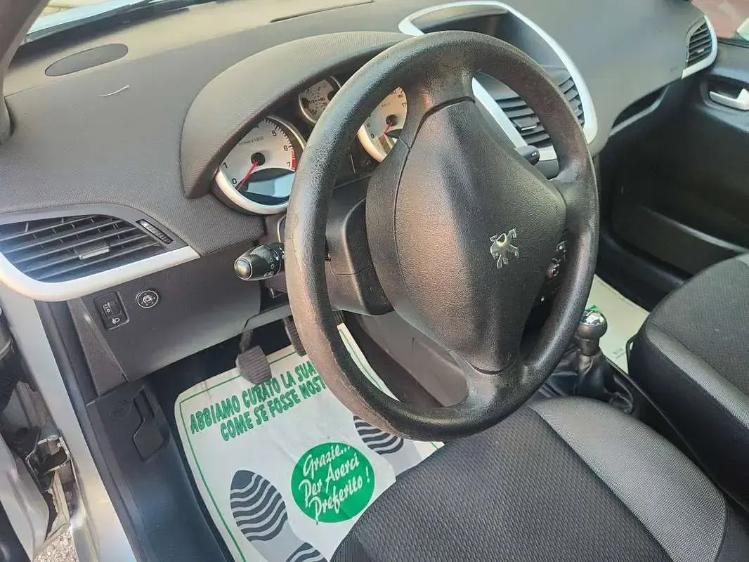Usata Peugeot 207 73 CV (53 kW) 2009 Grigio Berlina