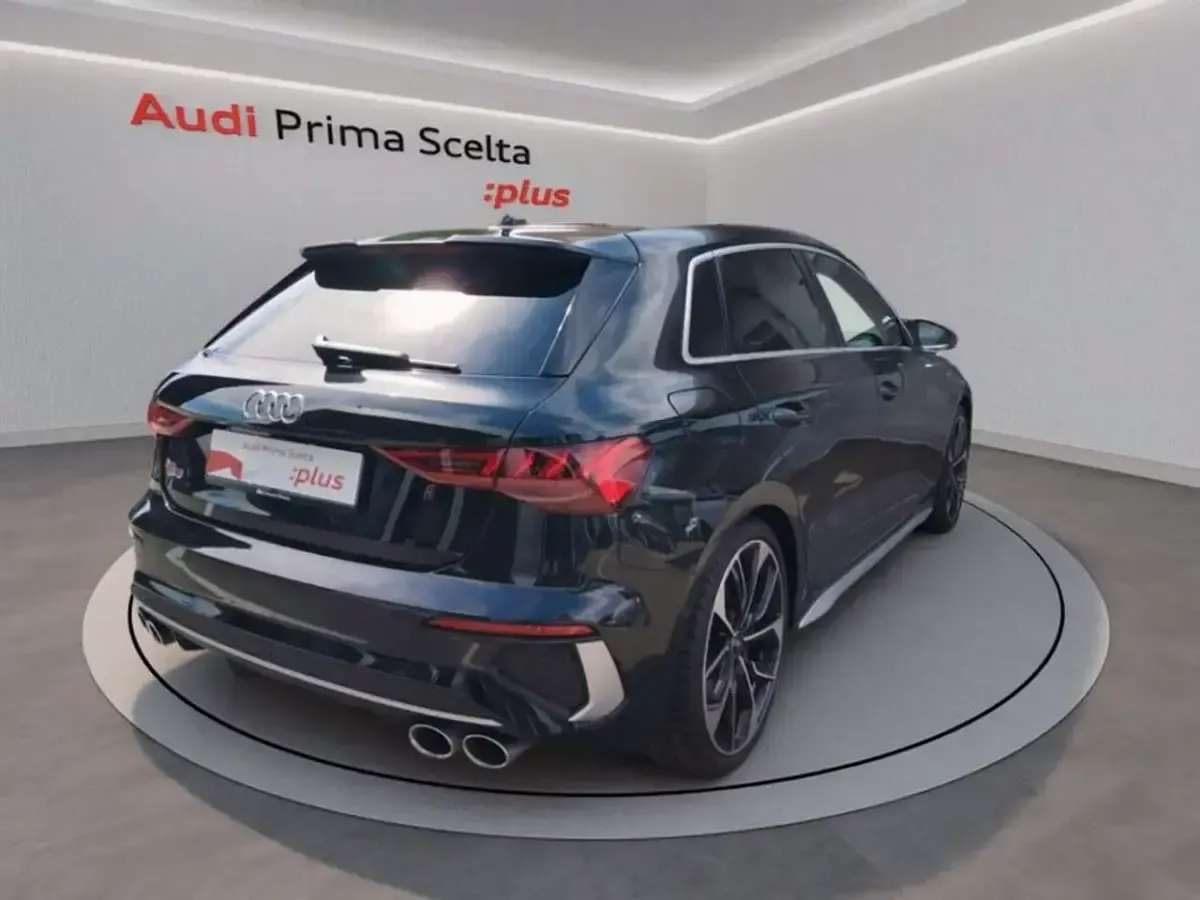 Usata Audi A3 310 CV (228 kW) 2022 Nero mythos Berlina