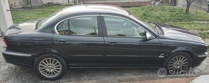Usata Jaguar X-type 155 CV (114 kW) 2006 Nero Berlina