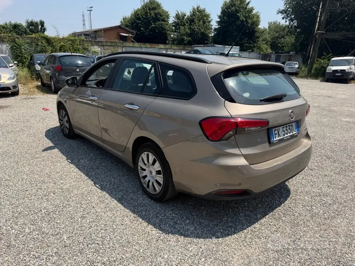Usata Fiat Tipo Lounge 120 CV (88 kW) 2017 Station wagon