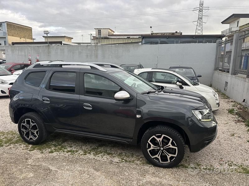 Usata Dacia Duster Prestige 115 CV (84 kW) 2019 Grigio SUV