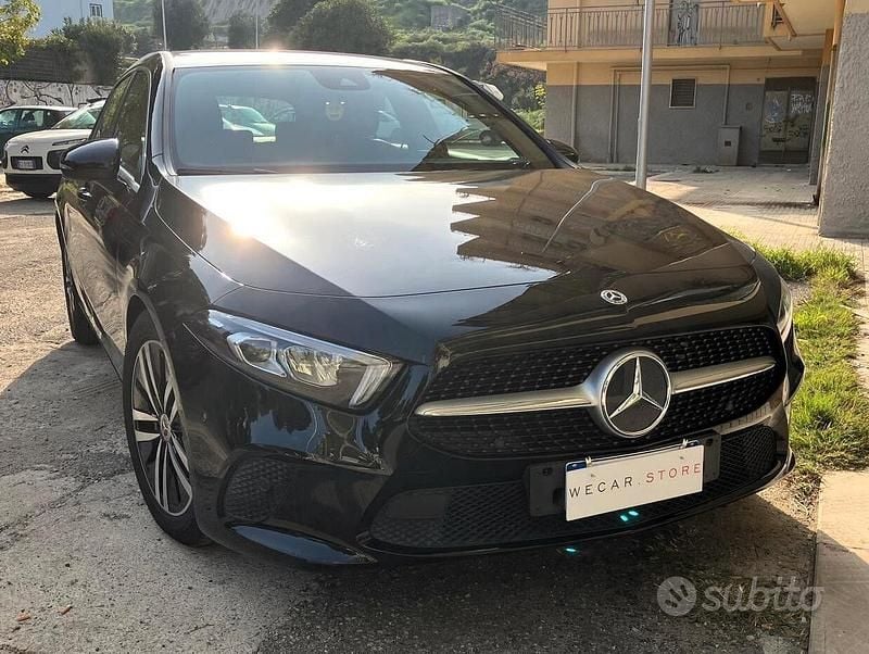 Usata Mercedes A180 Prestige 116 CV (85 kW) 2022 Nero Berlina