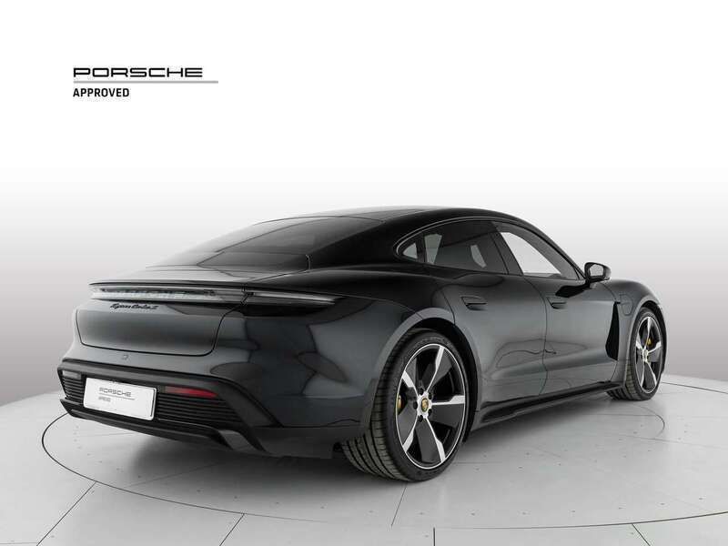 Usata Porsche Taycan Turbo S 141 kW (193 CV) 2023 Nero jet metallizzato Berlina