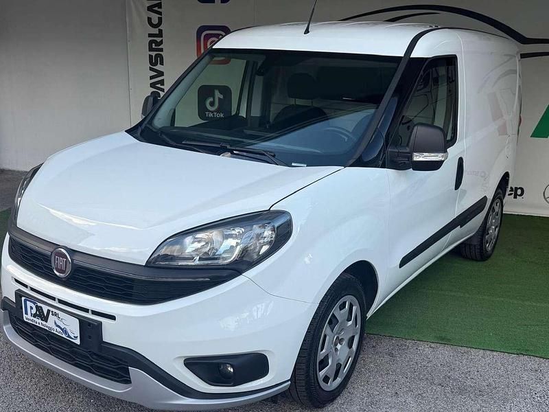 Occasion Fiat Doblò Trekking 120 ch (88 kW) 2022 Blanc Monospace