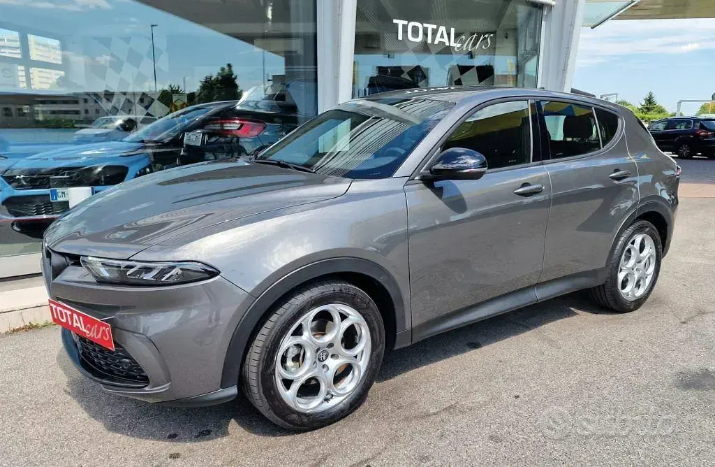 Usata Alfa Romeo Tonale Sprint 131 CV (96 kW) 2023 Antracite metallizzato SUV