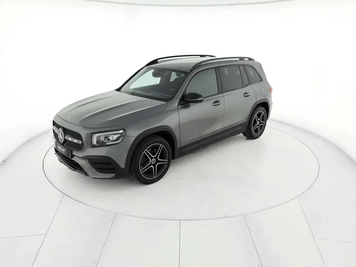Usata Mercedes GLB200 Premium 150 CV (110 kW) 2023 Grigio SUV