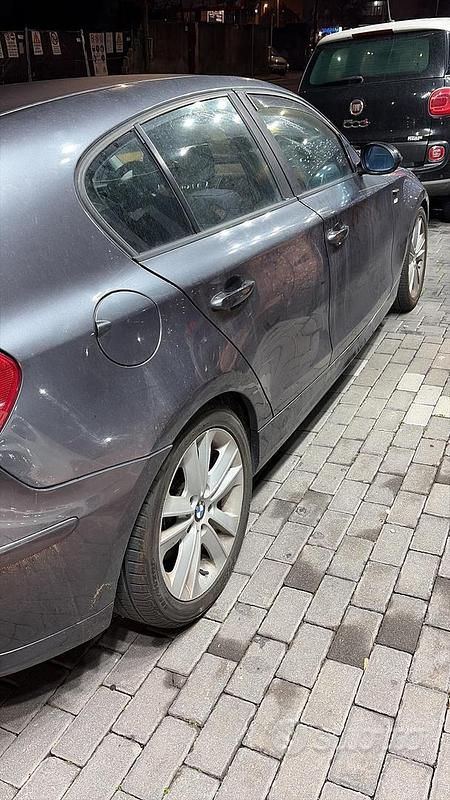 Usata BMW 120 176 CV (129 kW) 2008 Grigio Utilitaria