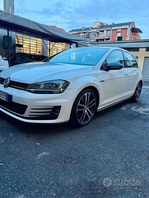 Usata VW Golf VII GTD 184 CV (135 kW) 2016 Bianco Station wagon