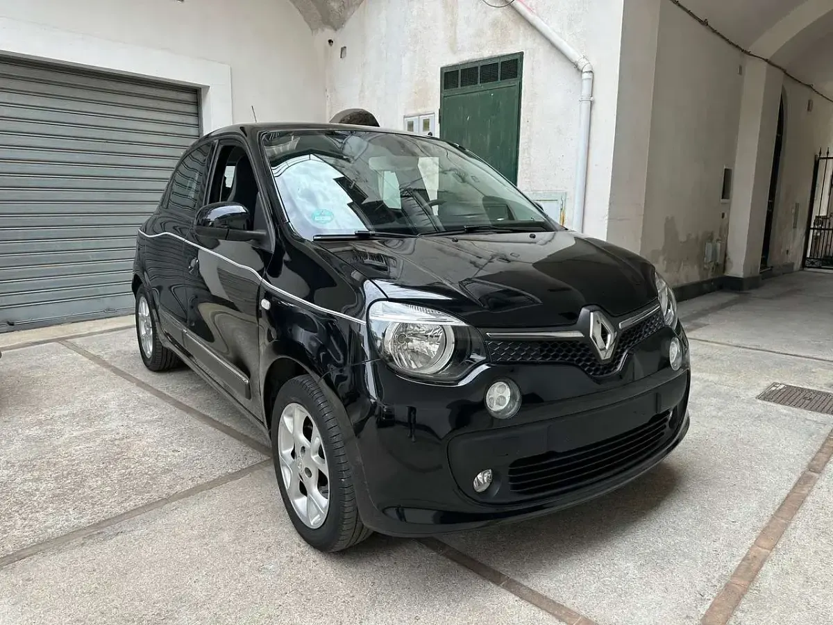 Usata Renault Twingo 90 CV (66 kW) 2016 Metallizzato Utilitaria