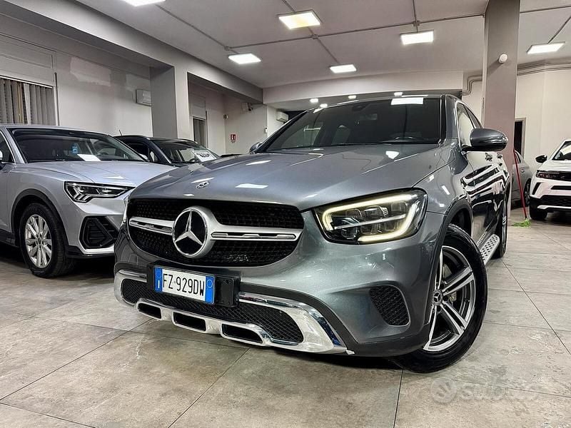 Usata Mercedes GLC220 194 CV (142 kW) 2019 Grigio Coupé