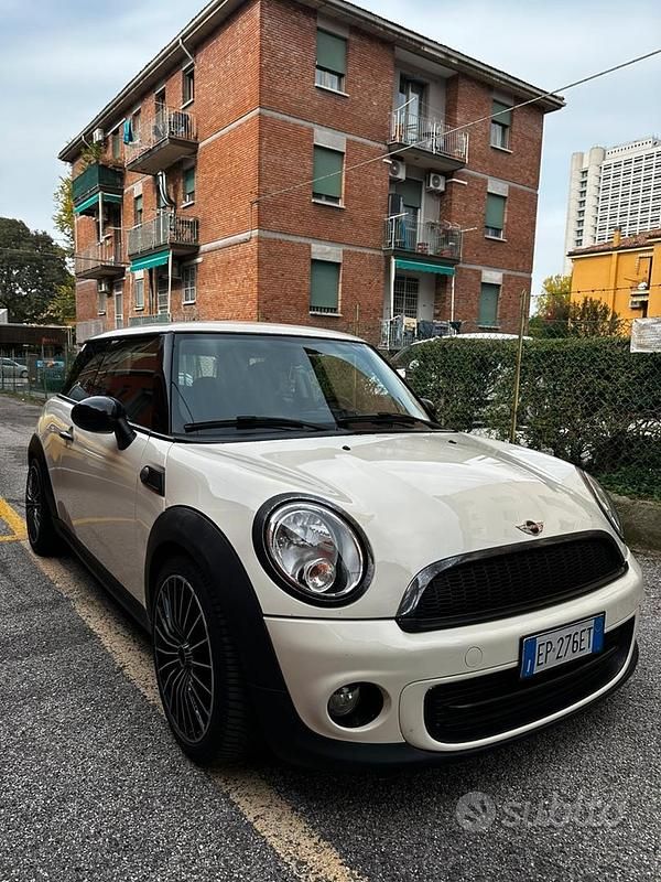 Bianco Usata 2013 Mini ONE Utilitaria | 5500 € (Buon prezzo) - Immagine 1/4