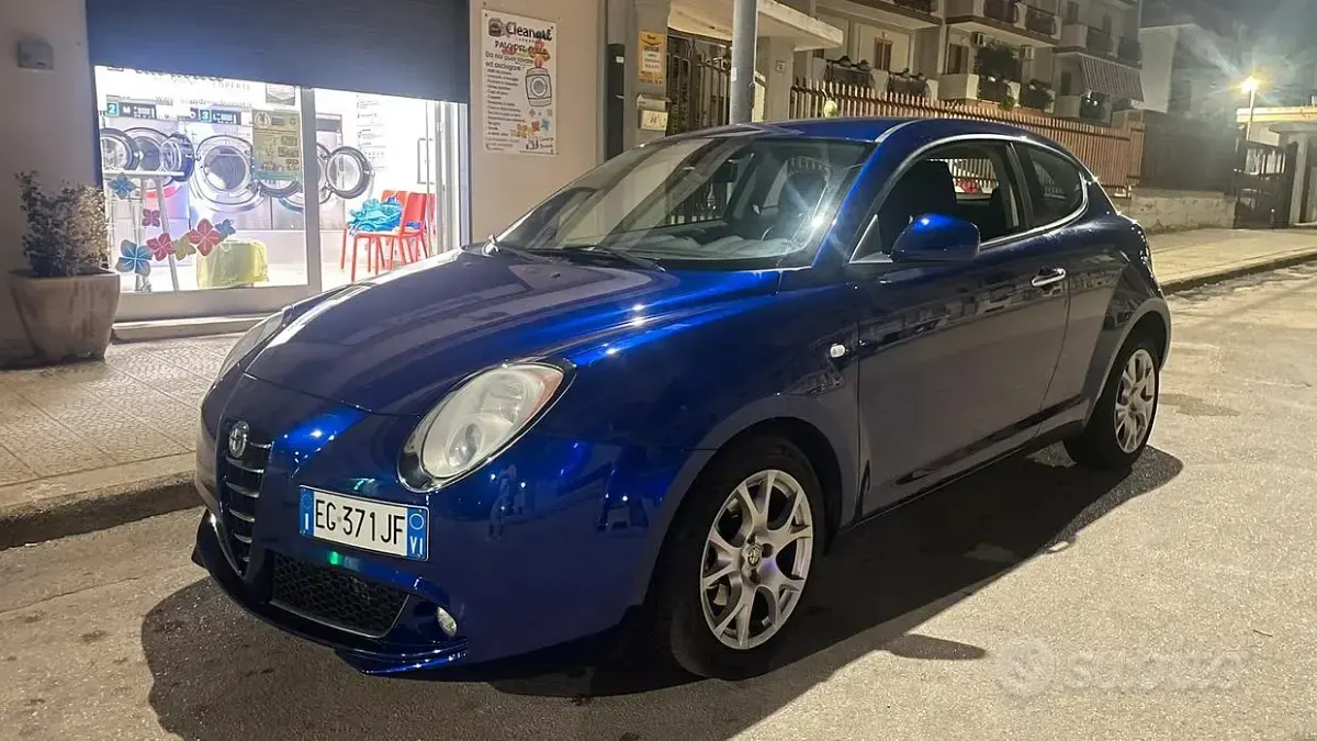 Usata Alfa Romeo MiTo 95 CV (69 kW) 2011 Blu Utilitaria