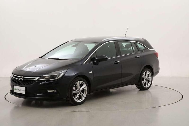 Usata Opel Astra Dynamic 150 CV (110 kW) 2019 Blu Station wagon