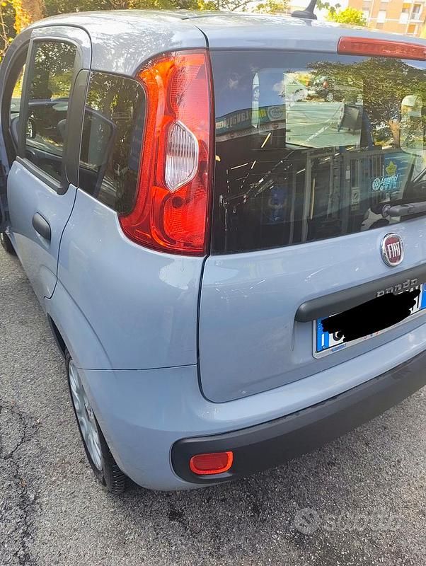 Usata Fiat Panda 60 CV (44 kW) 2021 Grigio Utilitaria