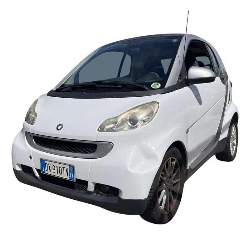 Bianco Usata 2009 Smart ForTwo Coupé Passion Coupé | 4950 € (Buon prezzo) - Immagine 1/4