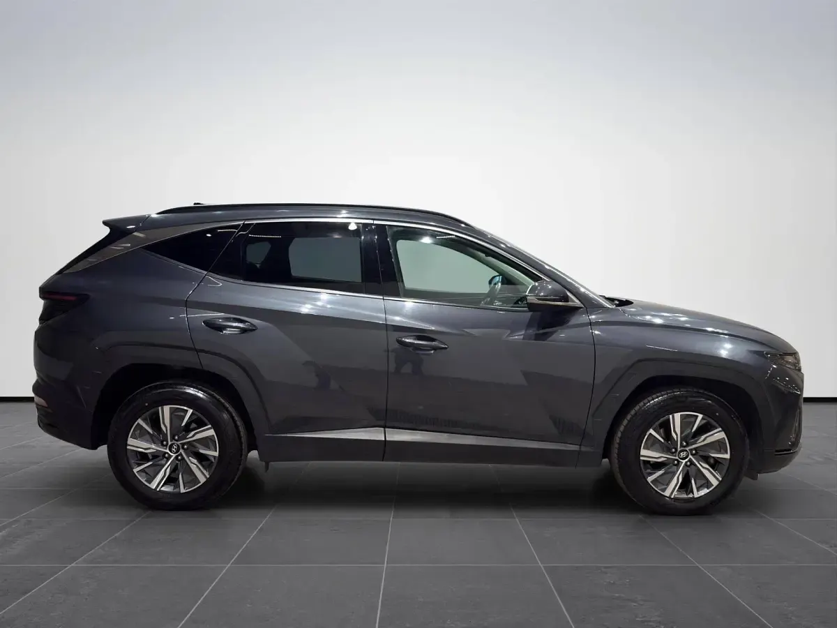 Usata Hyundai Tucson 179 CV (131 kW) 2022 Grigio SUV