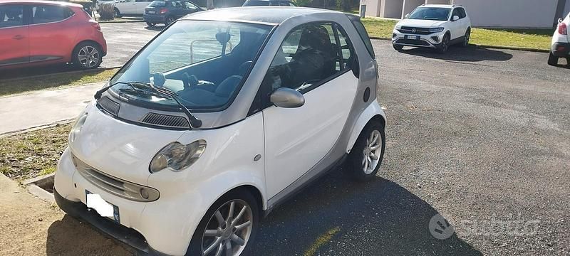 Usata Smart ForTwo Coupé 61 CV (44 kW) 2000 Bianco Coupé