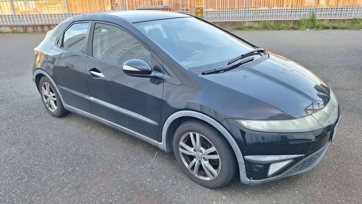 Usata Honda Civic Comfort 140 CV (102 kW) 2007 Nero Berlina