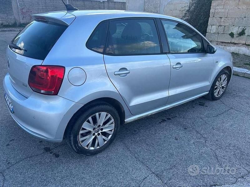 Usata VW Polo Highline 90 CV (66 kW) 2013 Berlina