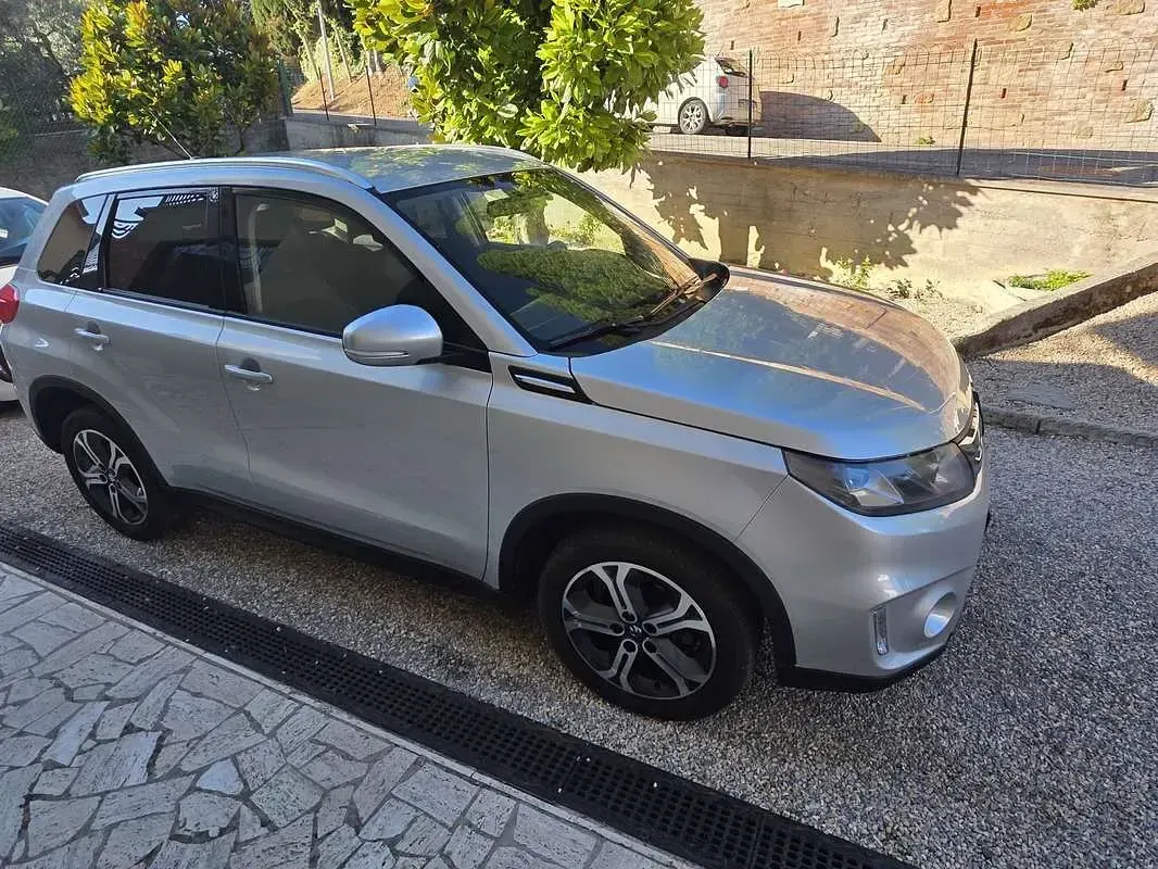 Usata Suzuki Vitara 120 CV (88 kW) 2017 SUV
