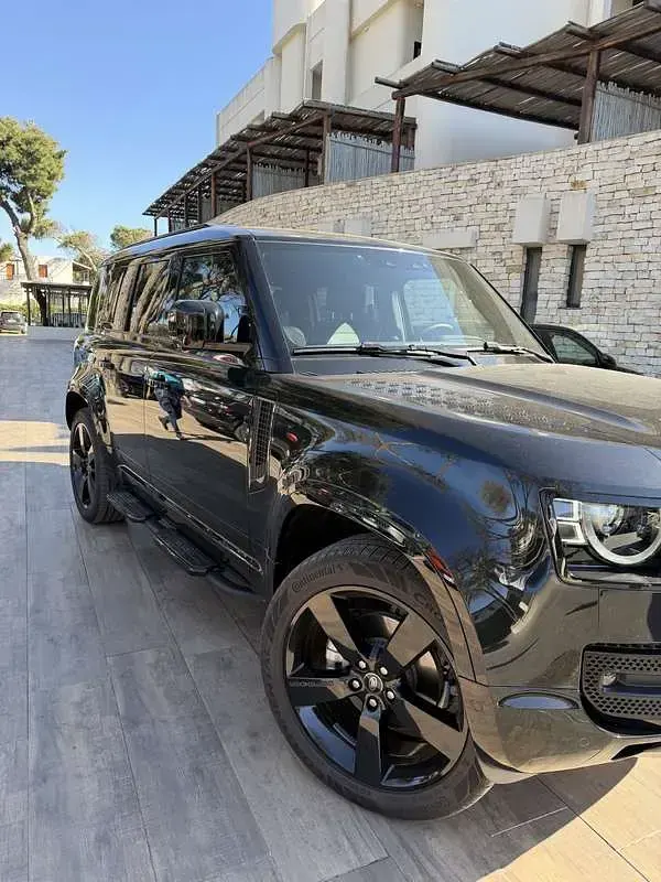 Usata Land Rover Defender Dynamic 249 CV (183 kW) 2024 Nero SUV