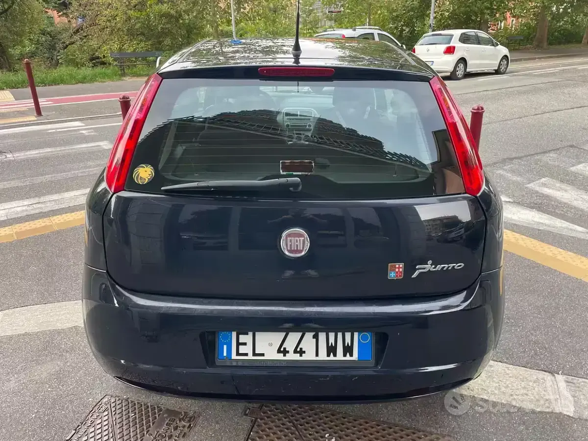 Usata Fiat Grande Punto 77 CV (56 kW) 2012 Blu Utilitaria
