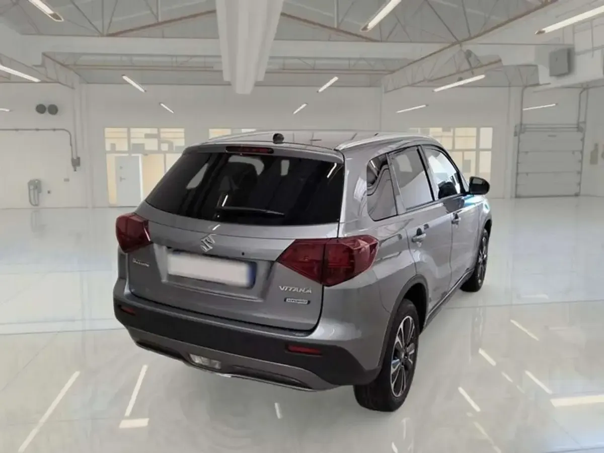 Usata Suzuki Vitara 129 CV (94 kW) 2023 Grigio SUV
