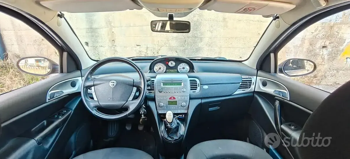 Usata Lancia Ypsilon 77 CV (56 kW) 2009 Nero Utilitaria