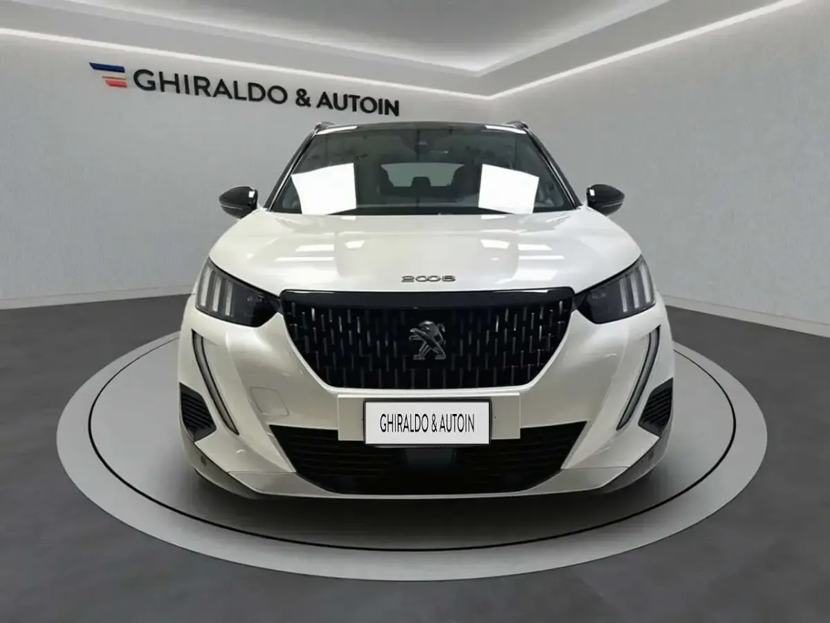 Usata Peugeot 2008 GT 131 CV (96 kW) 2023 Bianco SUV