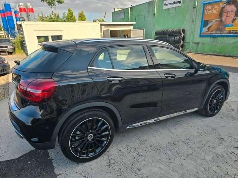 Usata Mercedes A250 Premium 224 CV (164 kW) 2020 Nero Berlina