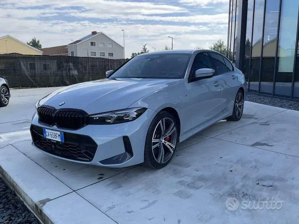 Usata BMW 320 M Sport 190 CV (139 kW) 2024 Grigio Berlina