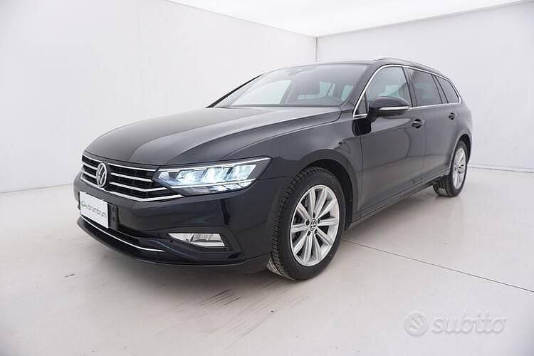 Nero Usata 2021 VW Passat Business Station wagon | 15.690 € (Super prezzo) - Immagine 1/4