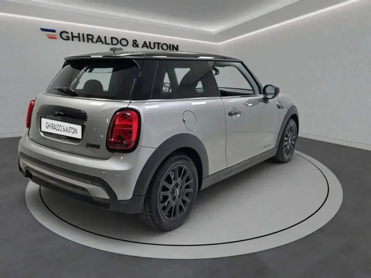 Usata Mini Cooper Essential 136 CV (100 kW) 2024 Grigio Utilitaria